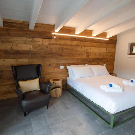 Le Cornici - - Idro Apartment *